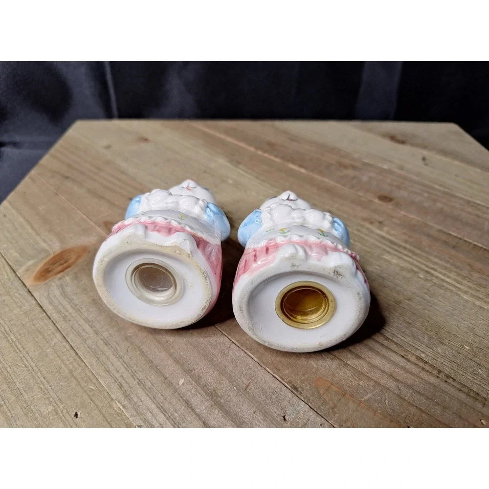 Vintage Anthropomorphic Cat Mother and Kitten Ceramic Salt and Pepper Shaker Set